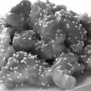 Crispy Sliced Honey Chicken Dry with Raisins