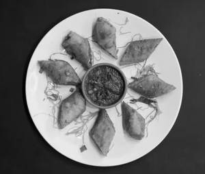 The Old Fashion Spring Rolls (325 Gm)