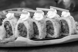 Smoked Truffle Mushroom Uramaki Roll