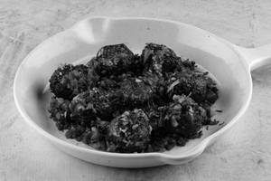 Chicken manchurian dry