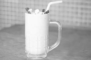 Dry Fruit Milkshake