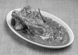 Kancha Lanka Dhonepata Murgi (with Bone) (2 Pieces)