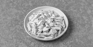 Jafran Special White Sauce Egg Chicken Pasta (one Egg)