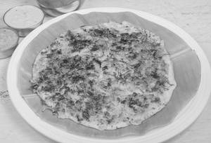 Onion Uttapam (1 Pc)