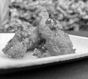 Sweet & Smokey Chicken Tossed In Chilli Oil 