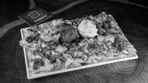 CHICKEN LOADED NACHOS