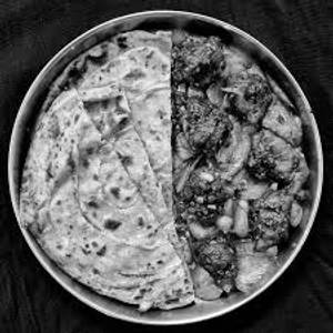 Chilli Chicken with 2 Lachha Paratha