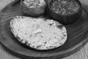 Gobhi Kulcha