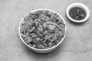Veg Mushroom Noodle