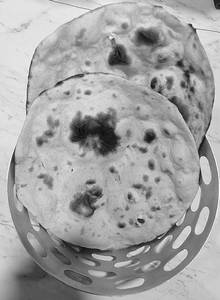 Chikki Atta Tandoori Roti