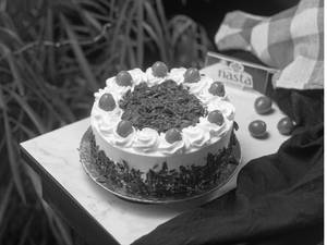 Blackforest Cake (500 Gm)