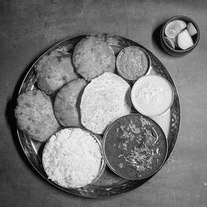 Kombadi Vade Thali