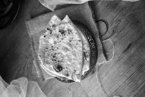 Plain Naan (1 Pc)