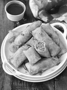 Mini spring roll veg