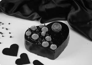 Chocolate Truffle Heart Cake  [Eggless]500 gram
