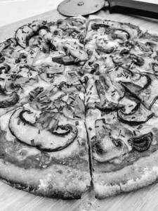 Mushroom Cheese Pizza[small, 7 Inches]