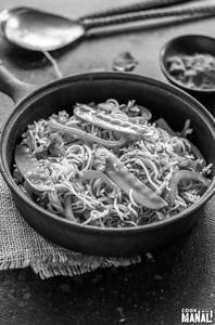 Veg Singapore Noodles 