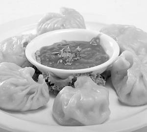 Mix Veg Momos [6 Pieces]