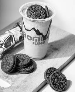 Oreo Shake With Ice Cream