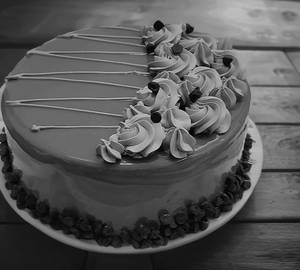 Choco Chips Cake