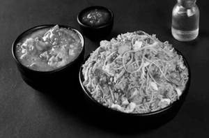 Veg triple schezwan rice   [with gravy]