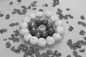 White Malai Prasadi Peda