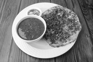Aloo Methi Kulcha                                  