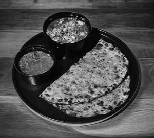 Amritsari Aloo Kulcha With Chana