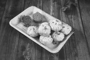 Kesar Cheese Chicken Fried Momos (6 Pcs)
