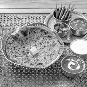 Tawa Cheese Garlic Paratha