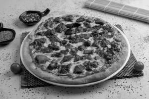 10" Medium Chicken Tikka Makhani Pizza (Spicy)