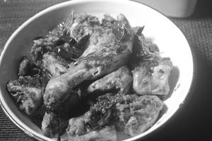 Butter Roti 2 Pcs + Pepper Chicken Bone Gravy