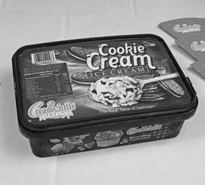 Cookies Cream ( Oreo ) Tub Icecream 700ml