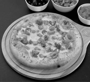 Classic Hot Chicken Pizza 