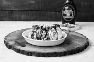 Roasted Almond & Cashew Fudge Sundae