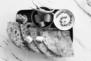 Tandoori Stuff Parantha (with Dahi And Achar)