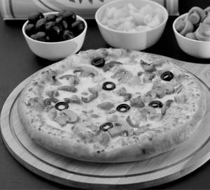 Golden Roast Chicken Pizza 