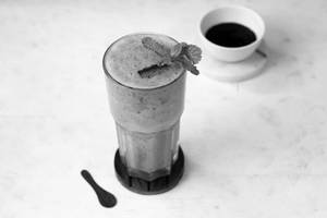Black Currant Lassi