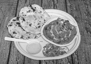 Paneer Tikka Masala+ 2 Tandoori Roti