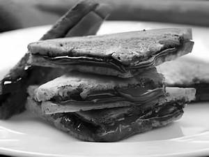 Chocolate Grilled Sandwich