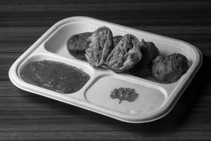 Soya Haryali Momo [8pcs]