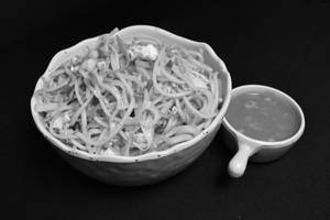 DD Special Chicken Hakka Noodles