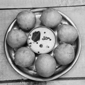Mini Mysore Bonda (6 pcs)