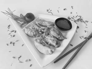 Tibetan Chicken Fried Momo (6 pcs)