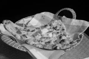 Garlic Butter Naan (1 Pc)