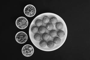 Atta Laddu 