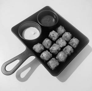 Chilli Garlic Potato Shots (12 Pcs)