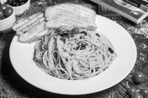 Veg Aglio Olio Pasta
