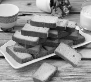 Vanilla cake rusk