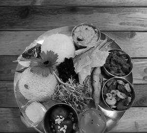 Badshahi Murgir Mangsher Thali